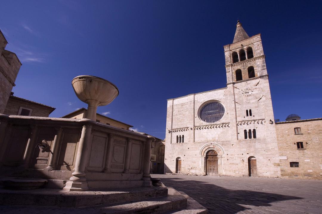 Immagine: Tag 4: Montefalco und seine Weinberge – Sagrantino-Verkostung – Bevagna