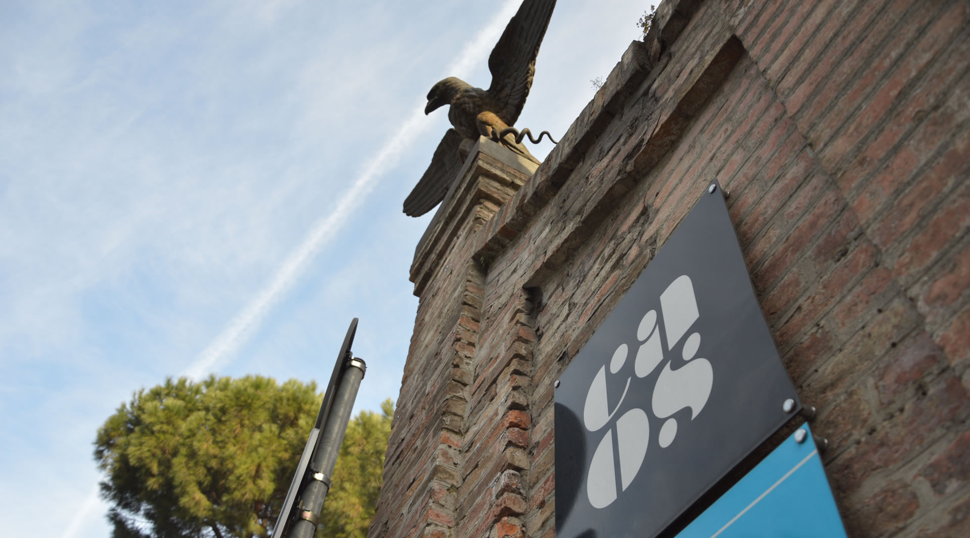 Museo d'arte moderna e contemporanea "Aurelio De Felice" - CAOS (Centro Arti Opificio Siri)