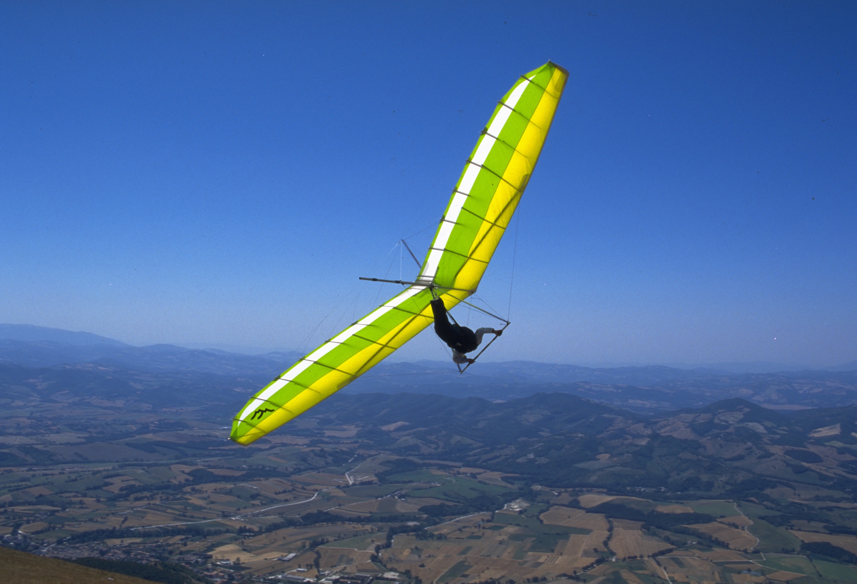 Umbrian skies hang gliding