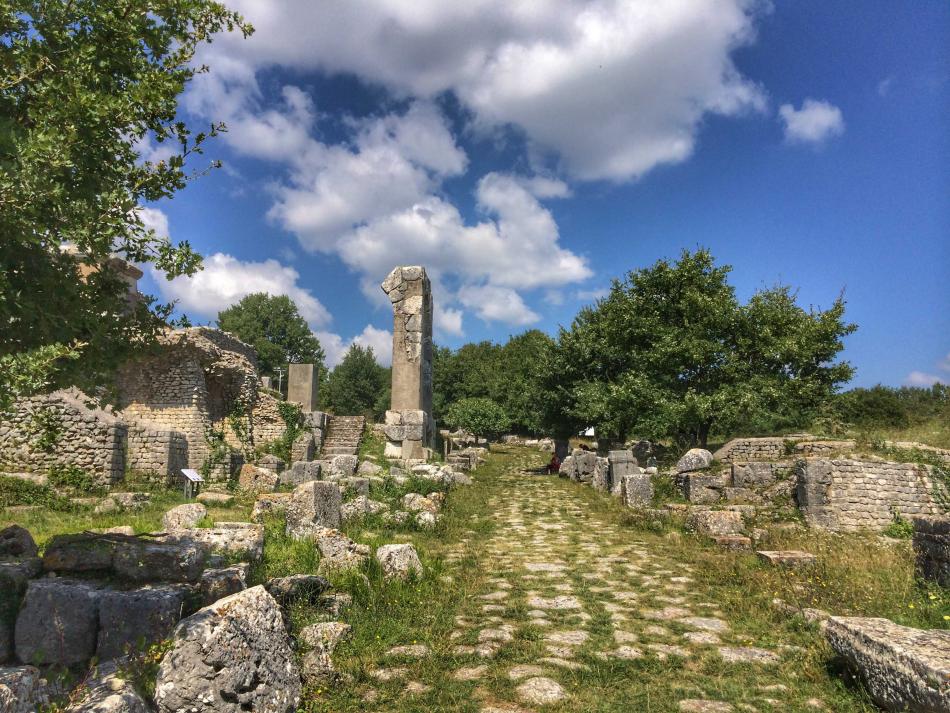 A visit to the Archaeological Park of Carsulae