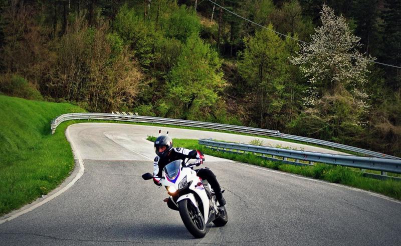 Titolo: Exploring Monte Subasio by motorbike