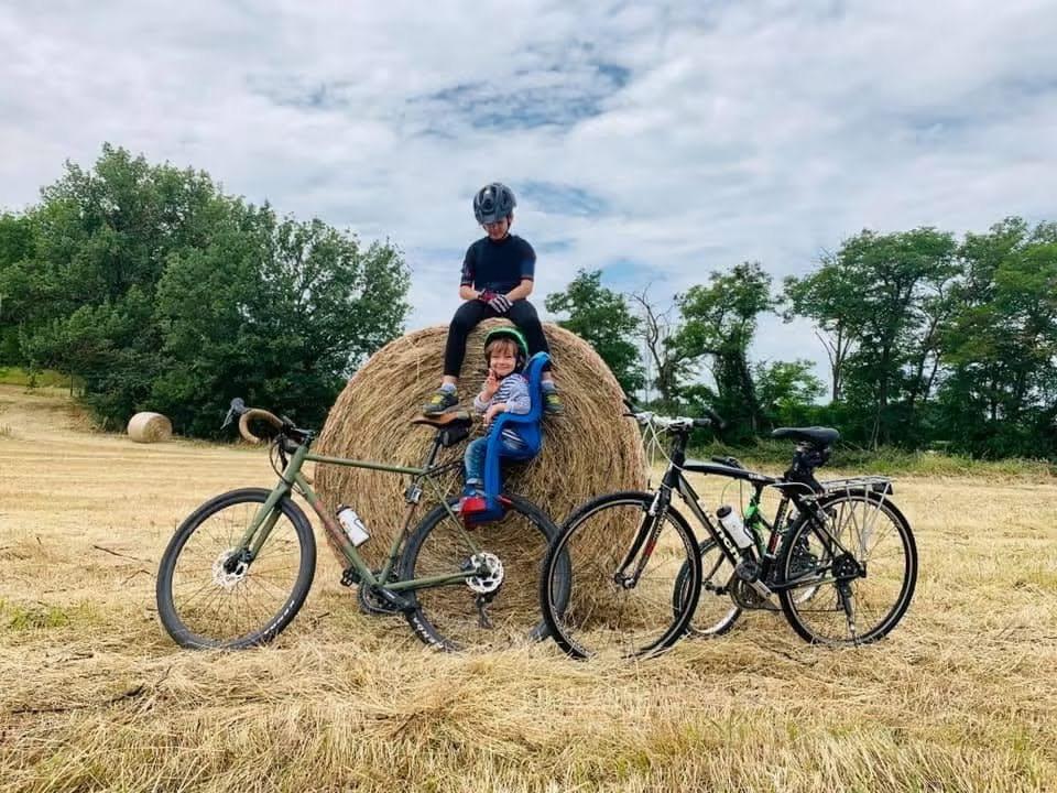 Titolo: FAHRRADTOURISMUS