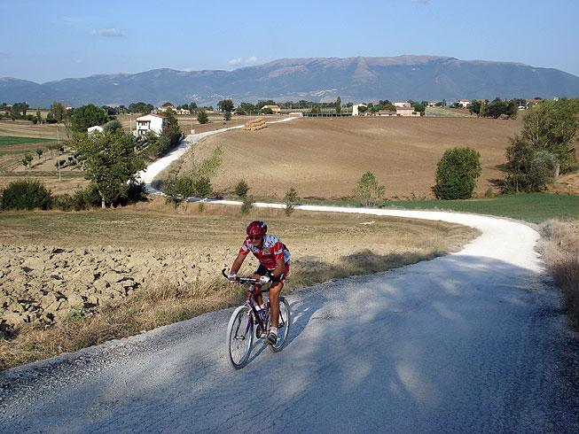 Le vie del Sagrantino e i panorami di Montefalco