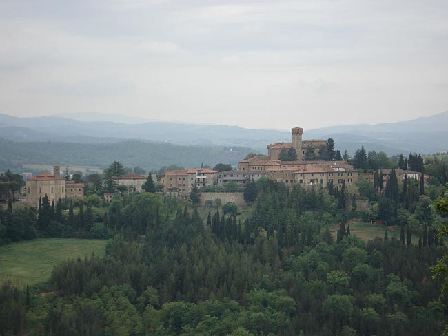 Borghi e castelli nell’Alta Valle del Tevere