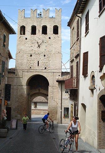 Montefalco e le Strade del Sagrantino