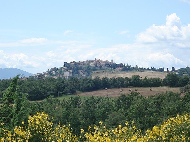 Kaum Ebene zwischen dem Nestore Flusstal und dem Monte Peglia