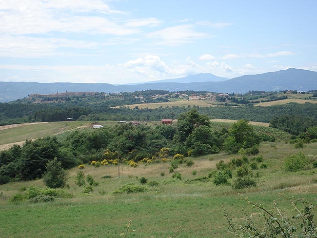Kaum Ebene zwischen dem Nestore Flusstal und dem Monte Peglia