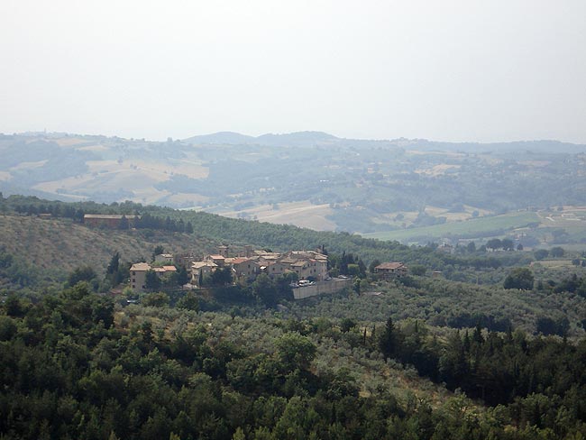 Sui Monti Martani e nella Città dei Due Mondi