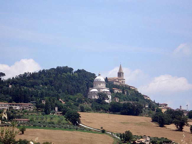 From Orvieto around Lake Corbara to Todi