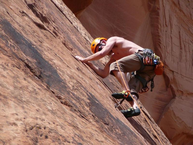 Titolo: Cinque percorsi per fare arrampicata in Umbria