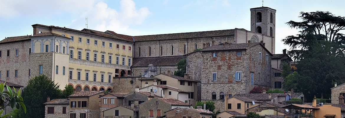 Media Valle Tour - High up among the villages of Monte Peglia