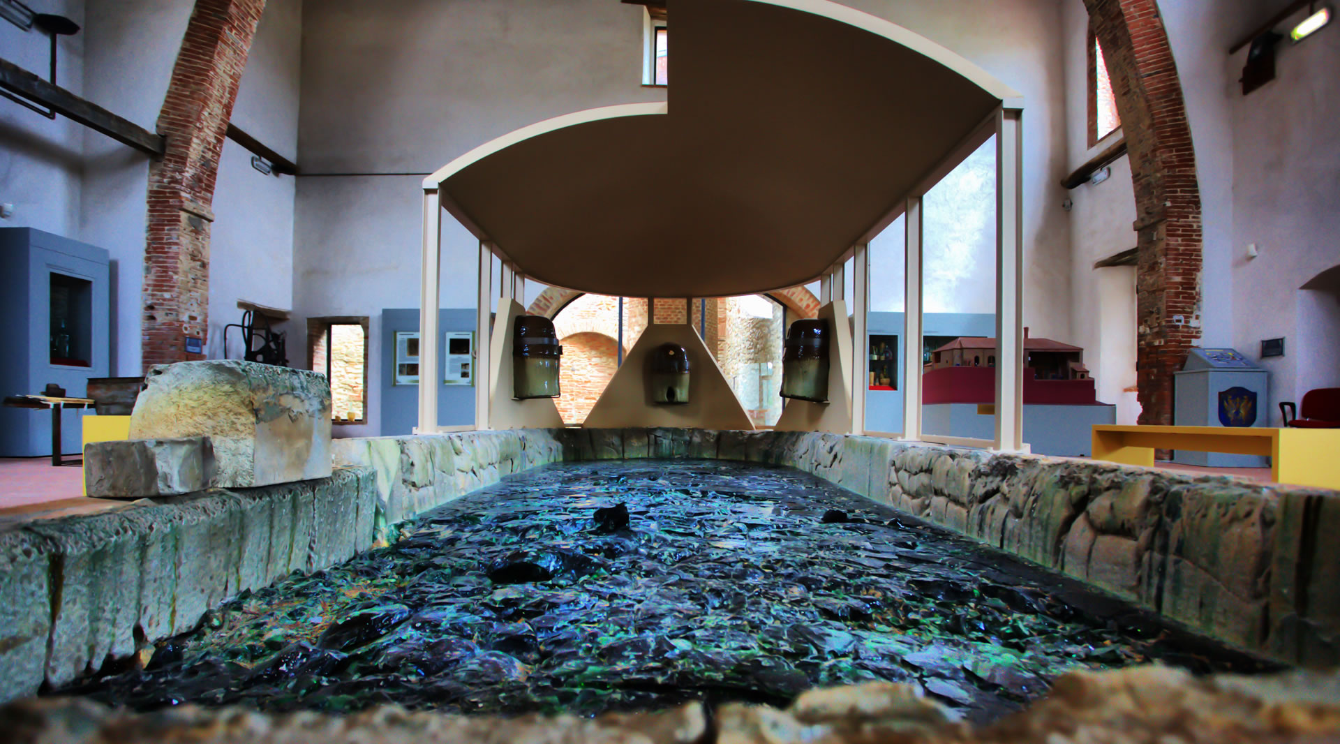 Glass diffusion, 10 years of the Glass Museum