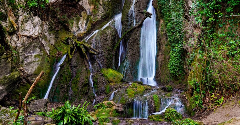 Immagine: Le Sorgenti di Rasiglia e le Cascate del Menotre