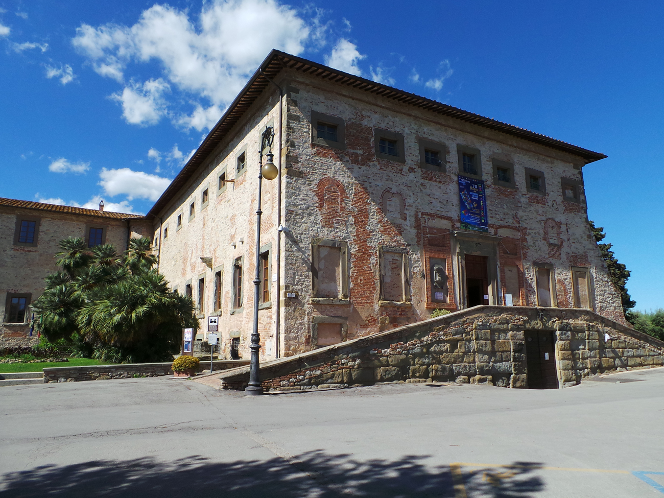 Castiglione del Lago and Colombia