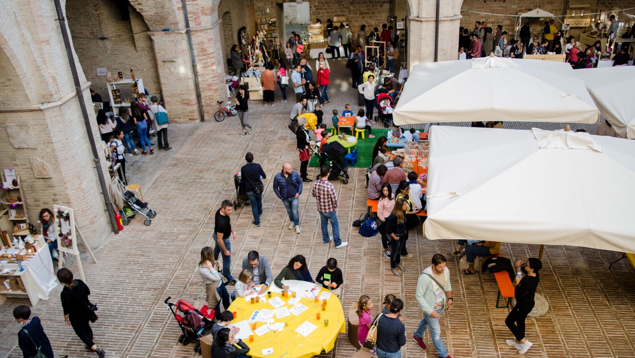 Week Hand - Festival of Handmade objects