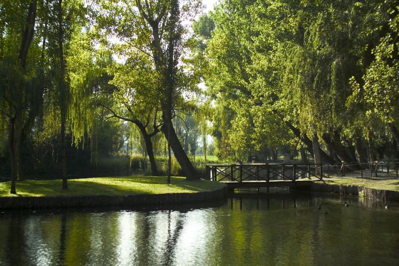 Titolo: Le Sorgenti dei poeti: da Poreta a Trevi