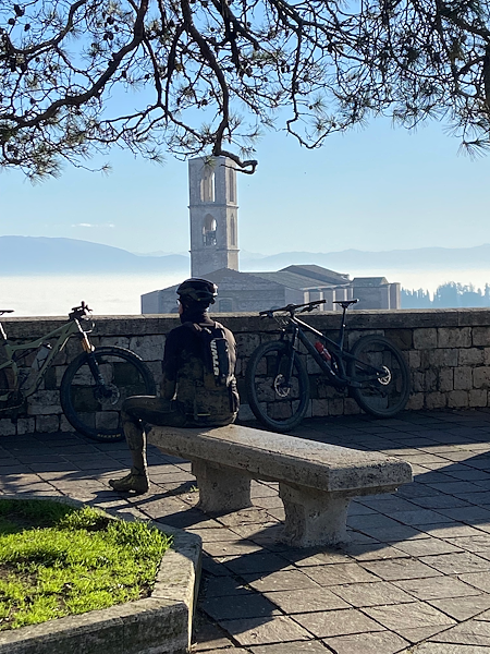 Titolo: Discover Umbria, with all your senses