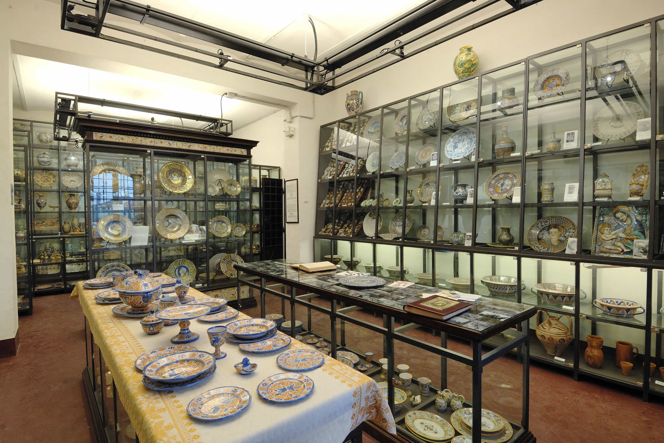 Museo di fabbrica "Ubaldo Grazia Maioliche"