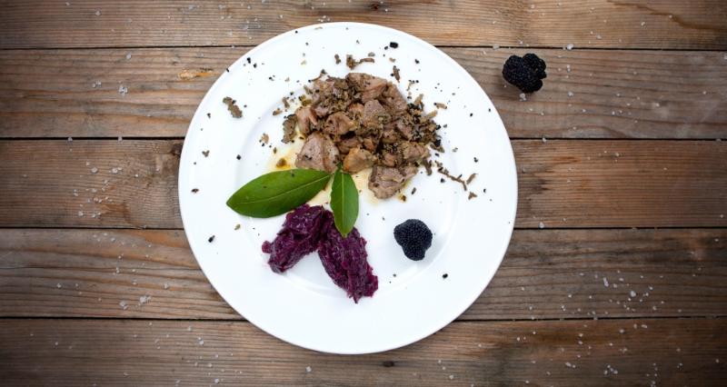 Agnello al tartufo nero